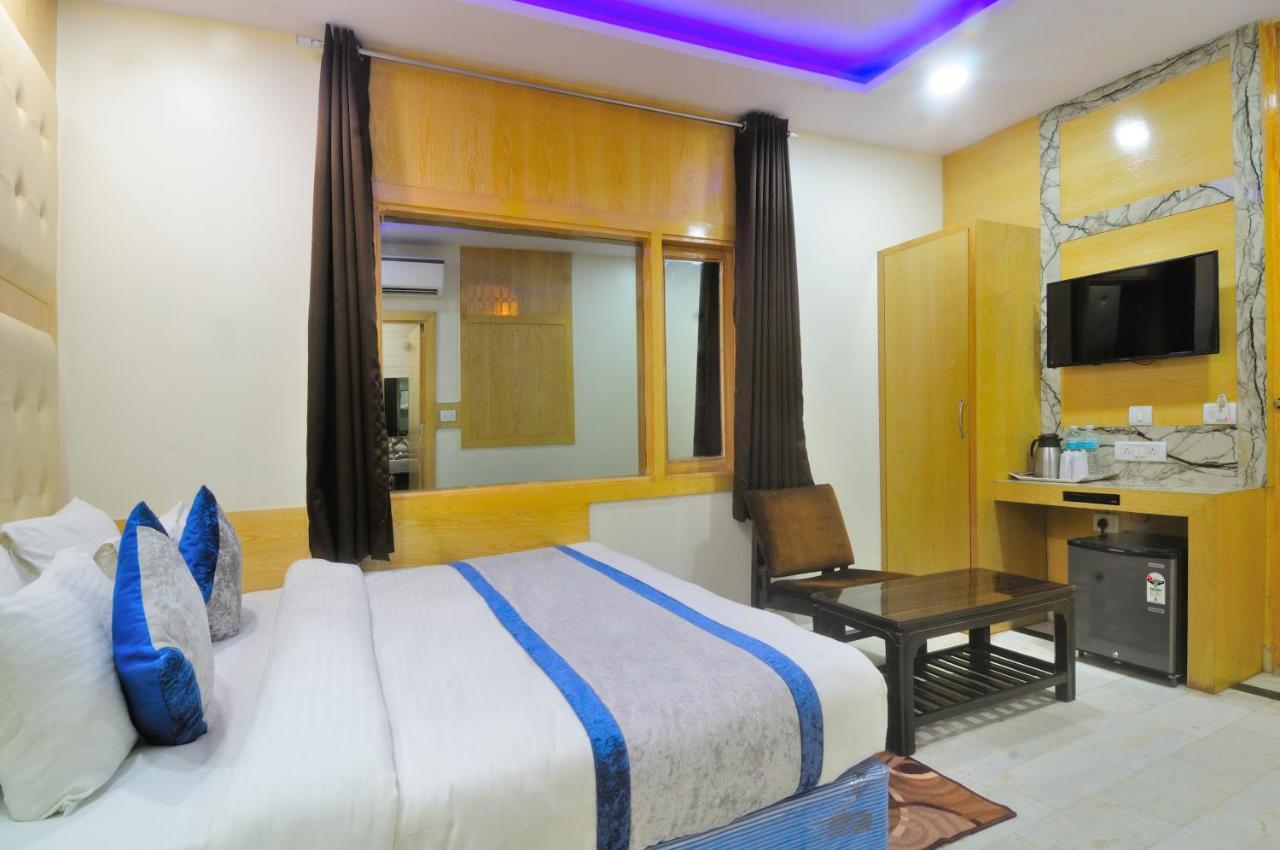 Hotel Karlo Kastle - Paharganj - New Delhi Extérieur photo